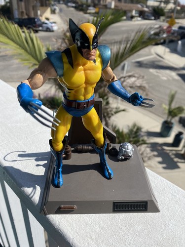 X-Men Marvel Wolverine Statue von wunderbarer Farbe und Detail gelb - Bild 3 von 10