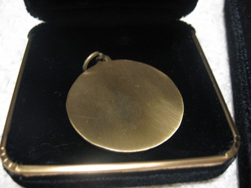 Old 2004 Appaloosa Horse Club 3" and 1.5" Round Medallion Awards w/Cases - Picture 8 of 10