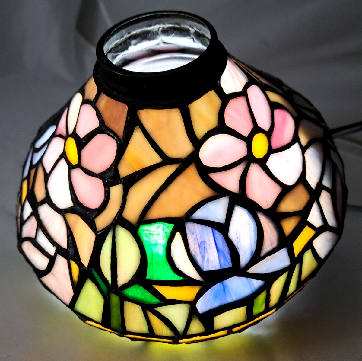Quoizel Tiffany Style Stained Glass Replacement 8