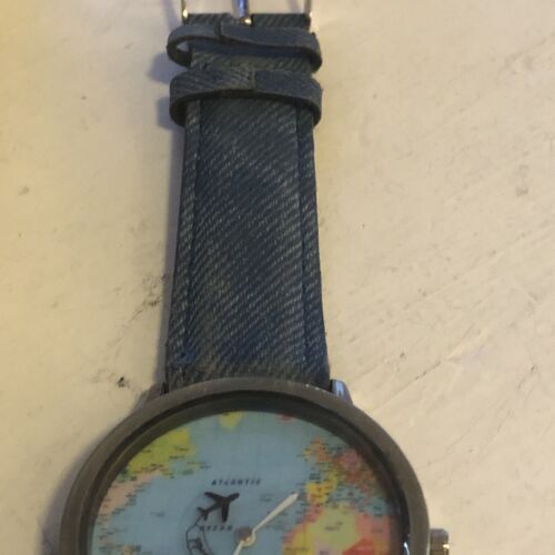 World Map Quartz Watch - Picture 2 of 6