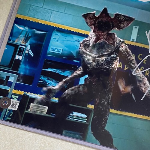Mark Steger Autographed Photo Signed Beckett COA Demogorgon Stranger Things - Picture 2 of 3
