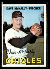 1967 Topps #382 Dave McNally VG/G