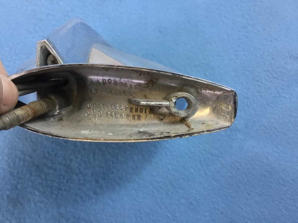 Зарядное устройство 66 70 Coronet GTX левое со стороны водителя дистанционное зеркало в сборе 2486235 - Изображение 4 из 4