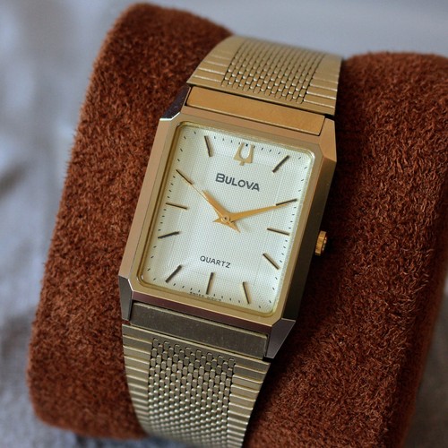 Mint 80s Bulova NSAG Quartz Dress Watch Faceted Crystal Patterned Dial - Picture 2 of 9