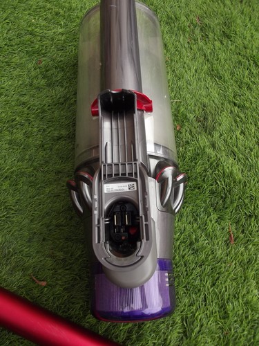 DYSON V11 OUTSIZE - Picture 10 of 10