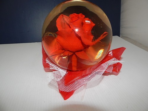 Real Rose in Liquid filled Glass Globe, Four Brothers Farms, 6" - Picture 5 of 8