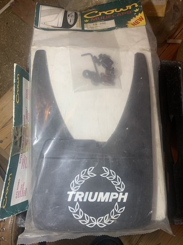 Triumph TR6 Mud Flaps - Picture 2 of 2