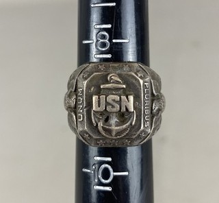 Vintage WWII USN U.S. Navy Sterling Silver Military Ring 24 GRAMS