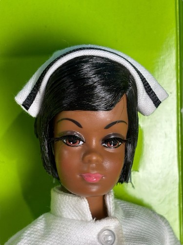 Barbie Mattel 50e anniversaire 2008 Diahann Carroll dans le rôle de Julia TV Star #N5017 - Photo 3/10