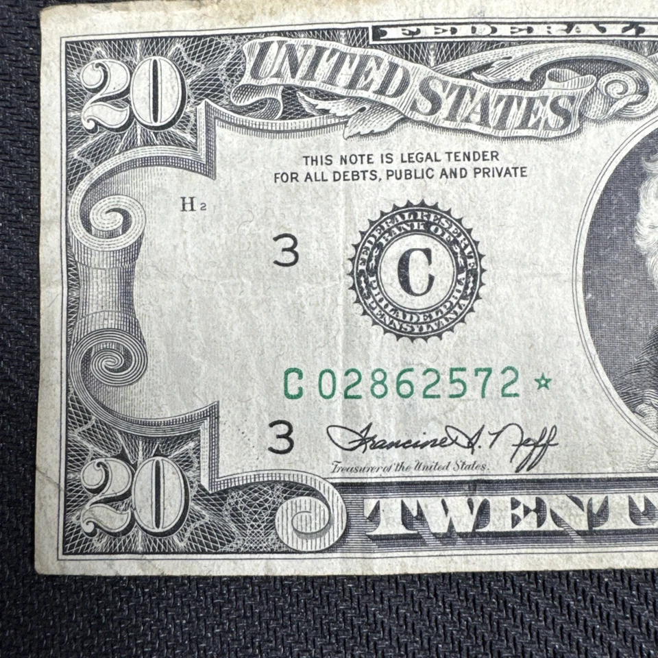 1974 $20 Federal Reserve **STAR ** Note (Fr. 2071C*) - Image 2 of 3