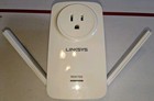 Linksys RE6700 Dual-Band WiFi Range Extender  White (AC1200) TESTED