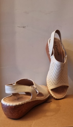 Womens Cotton Traders Leather Sandals Size Uk 5 Eu 38 White Heel Strap - Picture 3 of 5