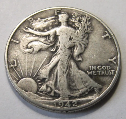 1942-P WALKING LIBERTY HALF DOLLAR SILVER COIN & 1982-S UNITED STATES PROOF SET