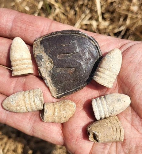 Civil War Relics Antietam Small US Belt Buckle Bullets Display