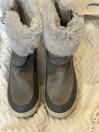 Botas de nieve Koolaburra By Ugg Tynlee impermeables gris media pantorrilla gamuza cremallera talla 6 EXC - Imagen 2 de 9