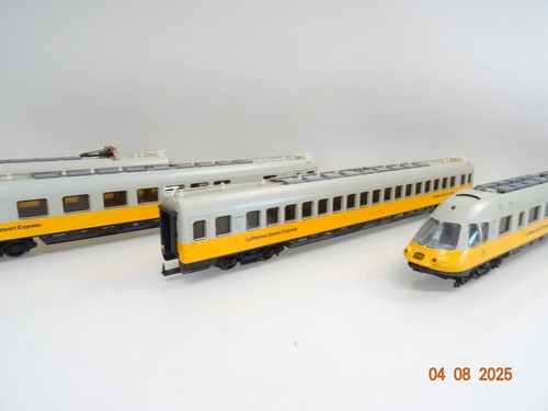 Lima H0 Elektro-Triebwagen 4tlg. Lufthansa-Airport-Express JL2063 o. - Afbeelding 3 van 6