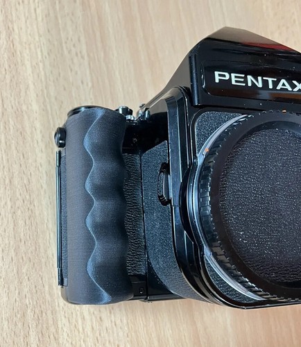 Right Hand Grip Pentax 6x7- Poignée droit- Pentax 6x7- Carbon infused 3D Print - Photo 2/3