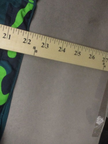 Columbia Size M(10-12) Boys Green Camo Zip Up Pocket Reversible Windbreaker 001 - Picture 7 of 10