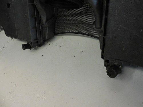 00-02 Mercedes Benz W220 S600 CL600 Engine Air Intake Filter Cover - Picture 9 of 11
