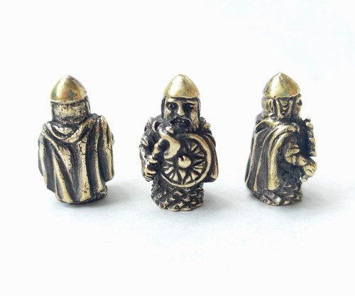 Hnefatafl, Viking Chess Set, Tablut, Hnefatafl Bronze Pieces, Tafl Boardgame T1 - Picture 9 of 9