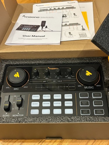 Open Box MaonoCaster Lite AU-AM200 S1 Starter Bundle w/ Microphone Podcast Live - Picture 2 of 9