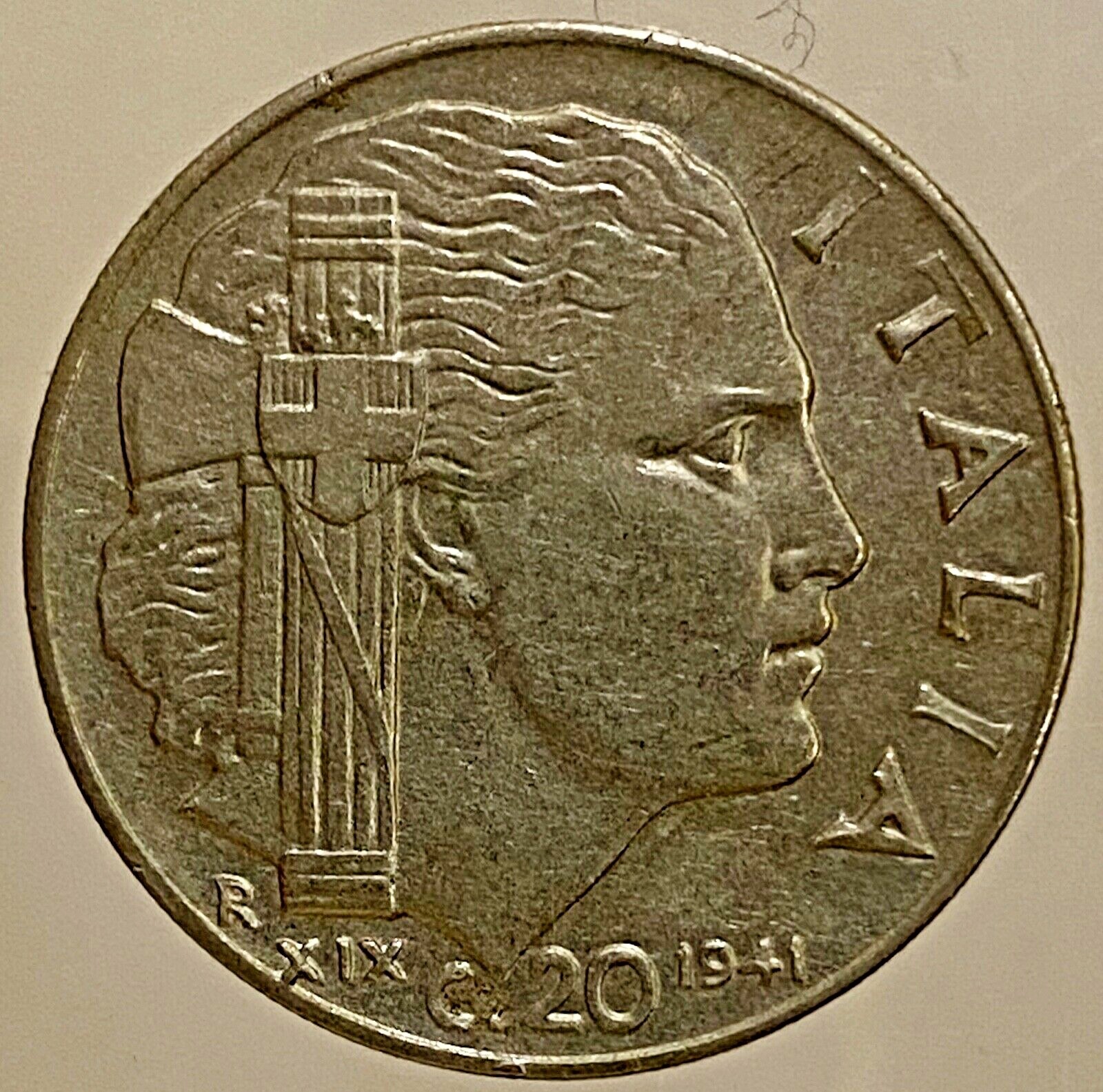 Foto 1 di 2