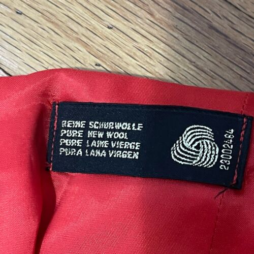ESCADA Skirt Suit Set Size 36 Red Ruffle 100% Wool Career Business Designer - Picture 15 of 17