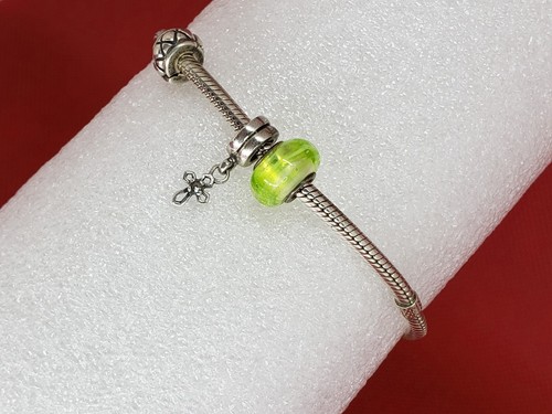 ❤️ Authentic Chamilia 925 Sterling Silver Bracelet with Cross Murano Hugs Charms - Picture 3 of 18