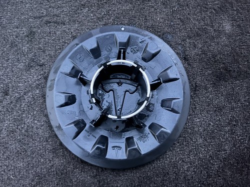 Aftermarket Tesla UberTurbine Charcoal Wheel Center Cap 1188236-00-A - Picture 6 of 8