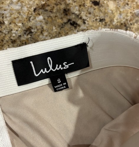 Lulu's Womens Skirt Sz S Partially Lined Floral Roses Lace Embroidered Boho NWT - Picture 4 of 11