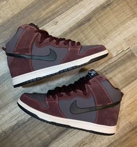 nike dunk sb high deep burgundy gridiron