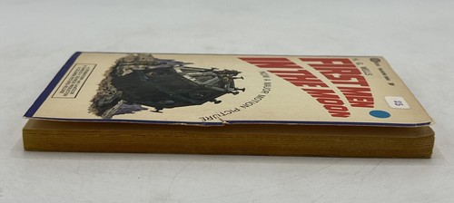 First Men in the Moon by H. G. Wells, Ballantine Paperback, 3rd Print, 1964 - Picture 6 of 9