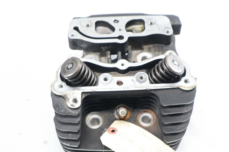 Cabeça de cilindro traseira Harley Davidson fabricante de equipamento original Twin Cam 88" 2006 Softail 17179-06 - Imagem 2 de 4