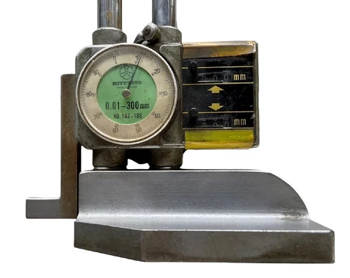 Mitutoyo Dial Height Gauge 192-106 0-300mm 0.01mm with Scriber Gage tested