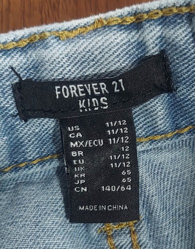Big Girls size 11/12 Forever 21 Wide Leg Denim Blue Jeans with Flowers Patches - Picture 5 of 5