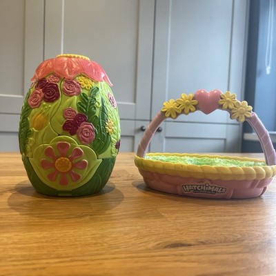 Hatchimals Colleggtibles Secret Scene Ei Spielset Ei rosa Blumen & Korb