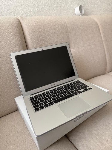 MacBook Air 13 cali, 2018 - Zdjęcie 2 z 4