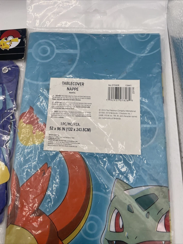 Nuevo mantel de fiesta de cumpleaños clásico Pokémon 52”x96” 2019 y pancarta 7,59 pies 2017 Foto 4 de 4