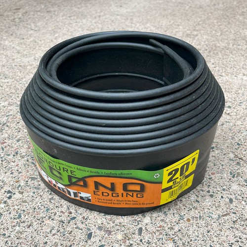 DCN Econo 4-in x 20-ft Matte Black Plastic Lawn Edging w/ 2 Connectors - Picture 3 of 4