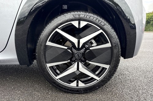 2025 Peugeot 208 1.2 PureTech MHEV GT e-DSC Euro 6 (s/s) 5dr Hatchback PETROL Au - Picture 12 of 24
