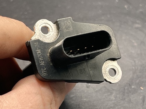 Audi Hitachi MAF Sensor MAF0057 #420133471 BRAND NEW - Picture 8 of 12
