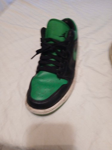 NIKE Men 9 US Air Jordan 1 Low Black/Lucky Green/White Us9 553558-065 - Picture 15 of 24