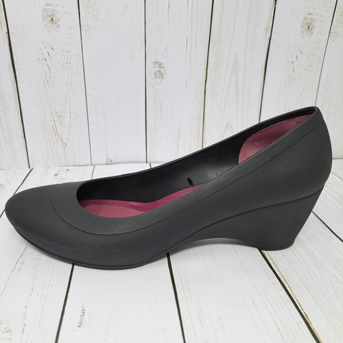 Tacones Crocs para mujer 10 negros Lina cuña doble comodidad sin cordones punta cerrada 203408 - Imagen 11 de 20