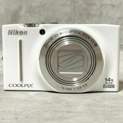Nikon COOLPIX S8200 White Compact Digital Camera w/Charger