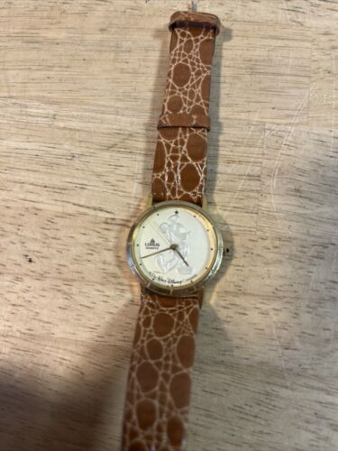 Vintage Lorus Walt Disney Mickey Mouse Unisex Quartz Wristwatch Y481-1720 - Picture 2 of 5