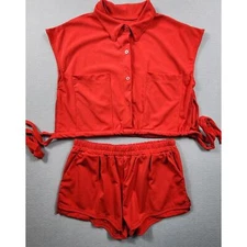 Two Piece Outfit V Neck Cropped Top With Slim Fit Shorts Womens Size Large Red
