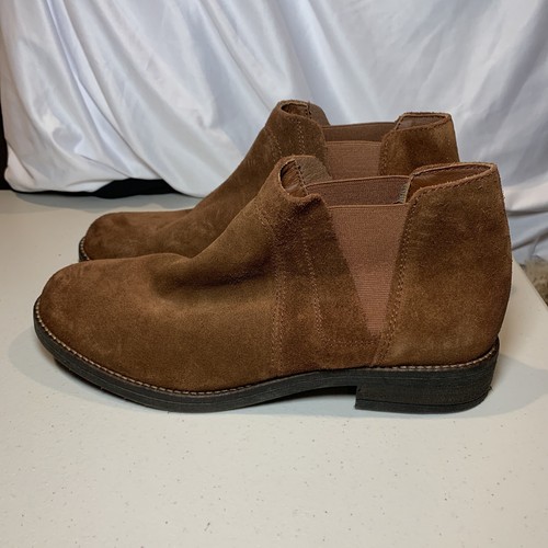 Women's CLARKS Brown Chelsea Boots sz 8 Shoes  Pull On [I5] - Picture 1 of 9