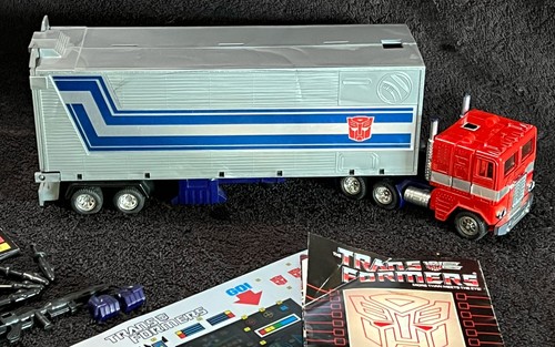 G1 1984 OPTIMUS PRIME • COMPLETE T STAMP w/BOOKLETS • VINTAGE G1 TRANSFORMERS - Picture 6 of 16