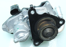 AUDI A4 8K B8 / 2,0TDI 150PS / AGR VENTIL ABGASRÜCKFÜHRUNG / 04L131501 (ZM142)