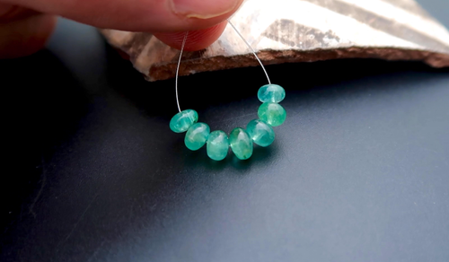 ULTRA RARE ZAMBIAN EMERALD BEADS! POLISHED BEADS NATURAL BRIGHT COLOR - 6.50cts - Video 1 von 1